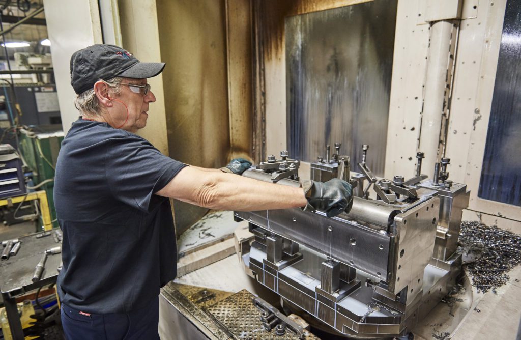 Services David W Wilson Manufacturing Ltd